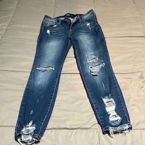 Distressed skinny jeans